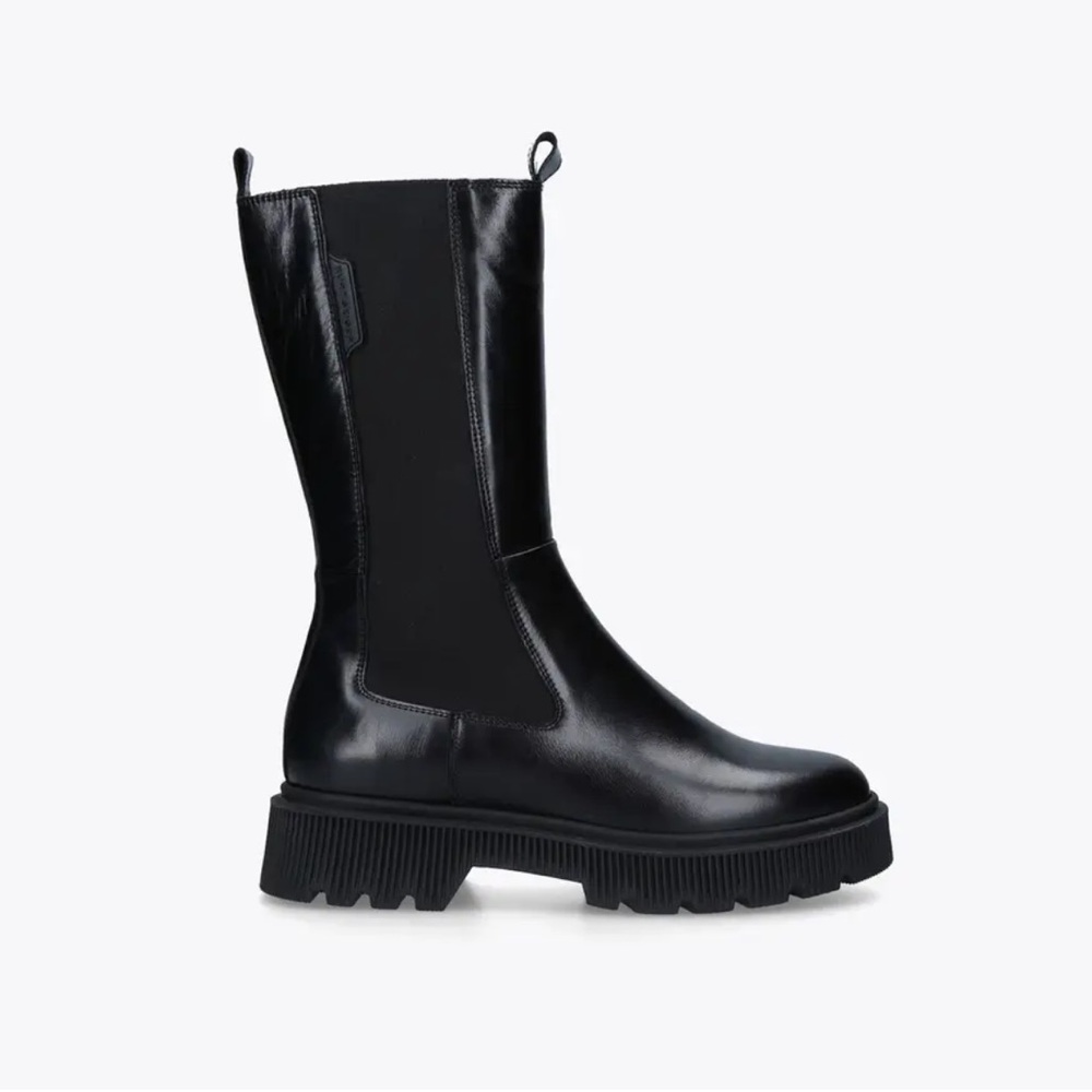🆕 Kurt Geiger leather boots